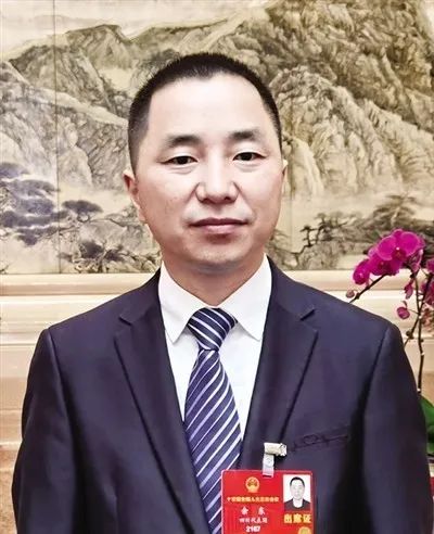 两会特别报道丨余东代表鼓励中国白酒文化走向世界