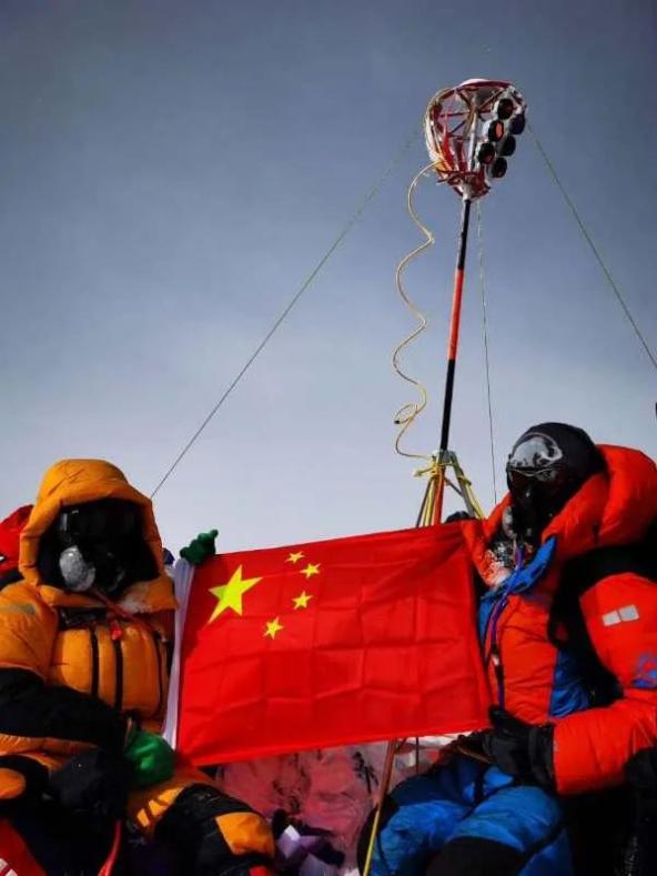 焦点丨宁夏首位女性!成功登顶珠峰!