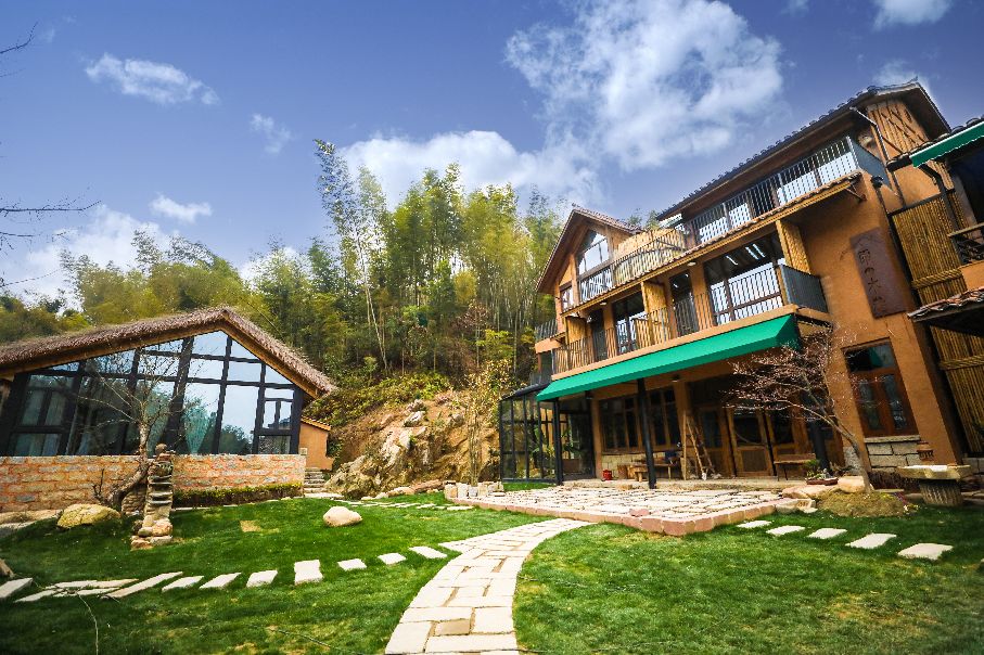 解放思想大讨论问计媒体主播达人谈湾里