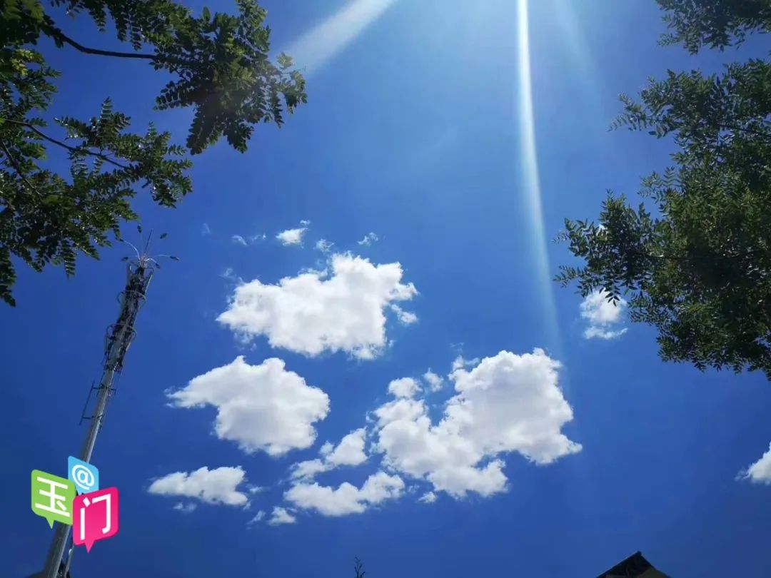 干净纯洁的玉门之夏晴空万里白云蓝天●●●●●白云深处是吾家云你