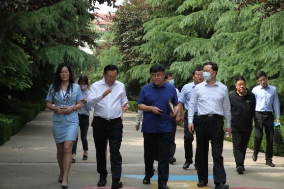 新,张升山及市妇儿工委部分成员单位负责人先后到水集街道杭州路小学