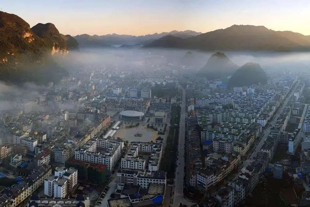 今天17点19点小新直播带货百色乐业芒果