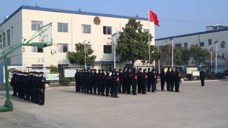 沭阳巡特警平安花乡的钢铁卫士
