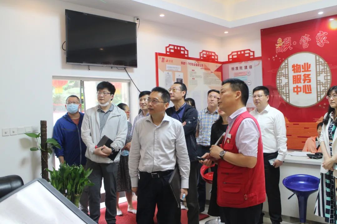 闵行区司法局党委书记,局长金海民,颛桥镇党委副书记,镇长李小山参加