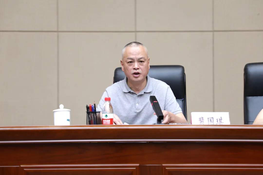 高新区管委会与各街镇签订责任书三轮车限行进入倒计时