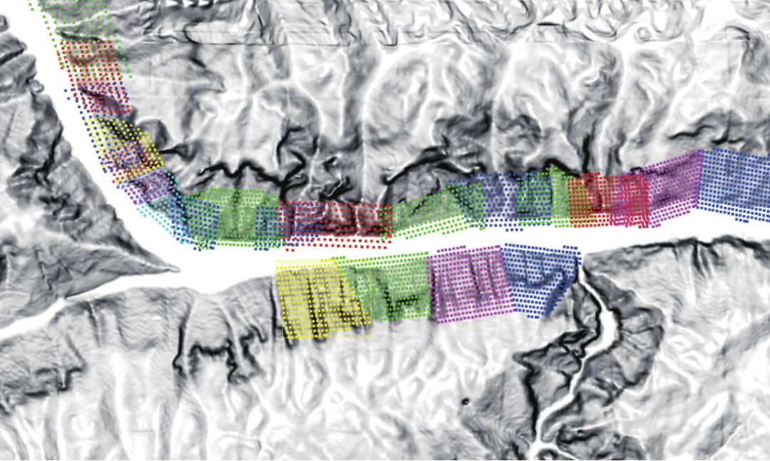 三峡库区巫山段两岸约13公里的贴近摄影分区和航迹规划