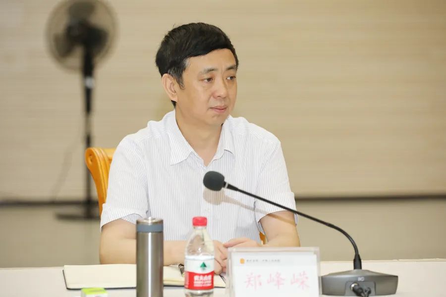 万州区委常委政法委书记赵光平来院交流工作