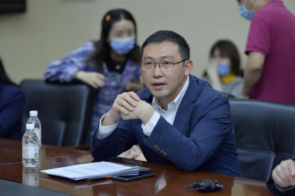 这里要争创金融发展第四极