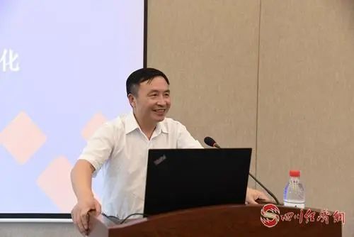 内江市委常委,市政府党组成员蒋学东充分肯定了2019年以来内江市工业