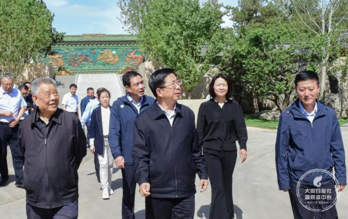 市委常委,宣传部长,统战部长王铁梅,市委常委,市委秘书长尉连生,副