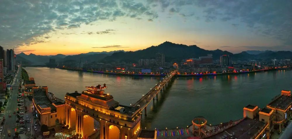 安化县人民法院用法治护卫青山绿水