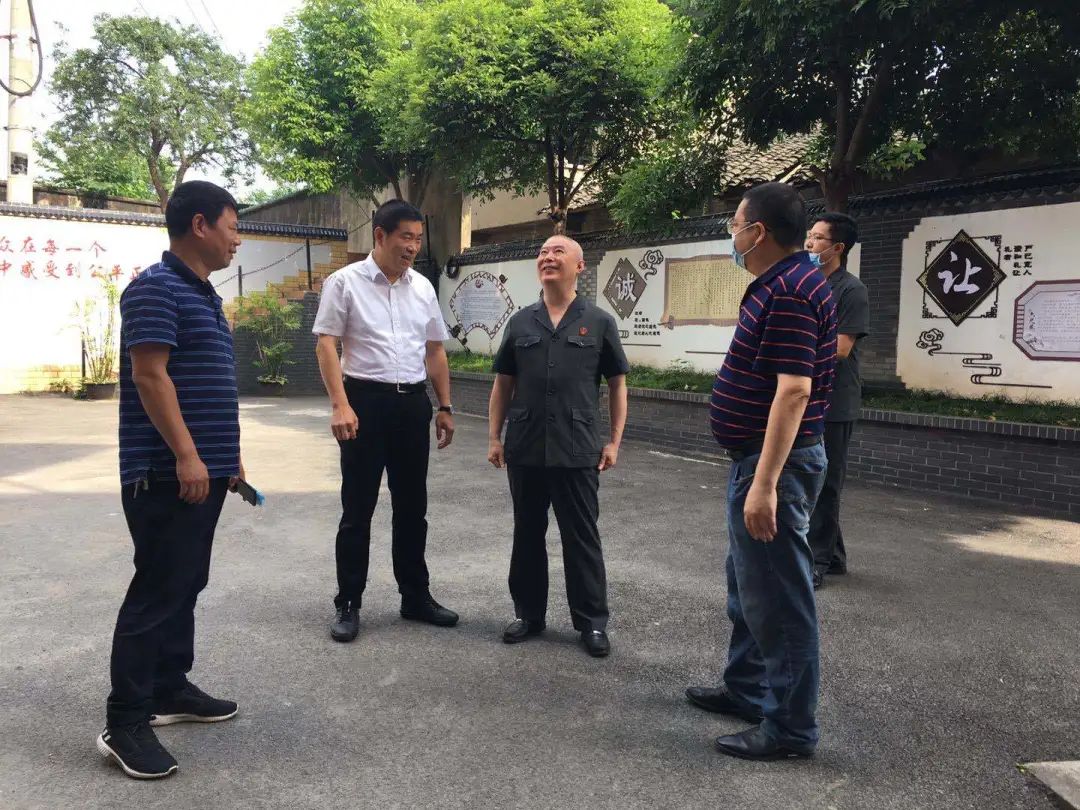市一中法院副院长张国庆视察调研合川法院派出法庭