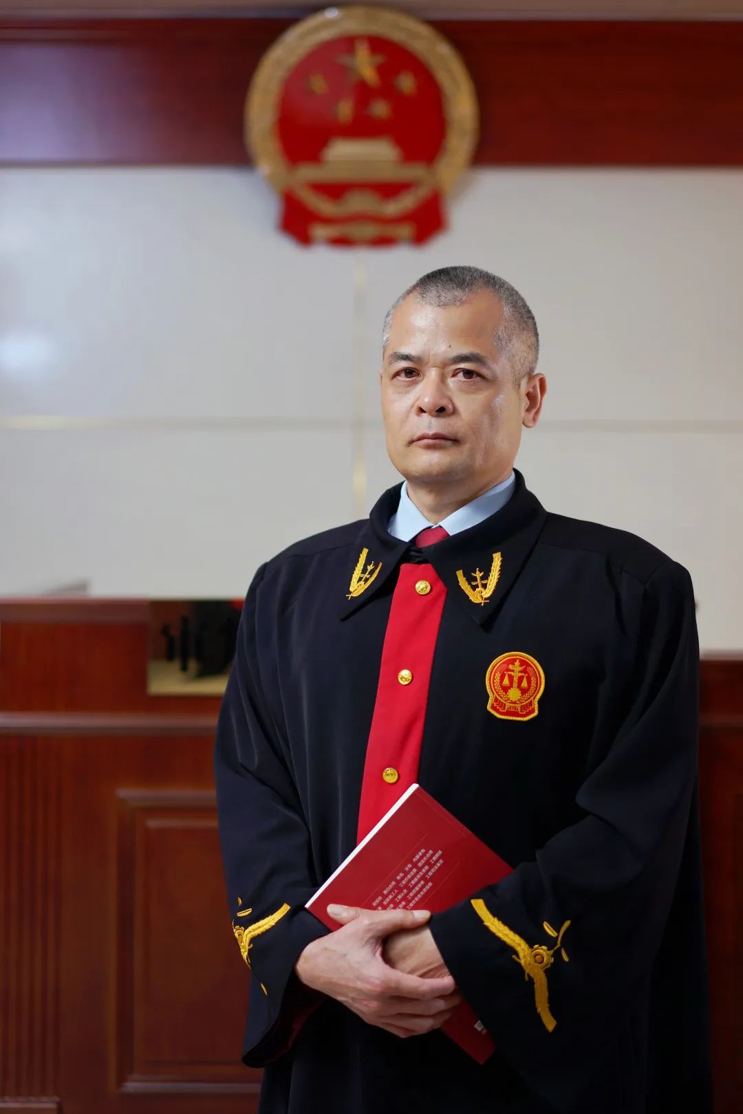 法官看法官陈缓一在岁月的磨砺中坚守初心与使命