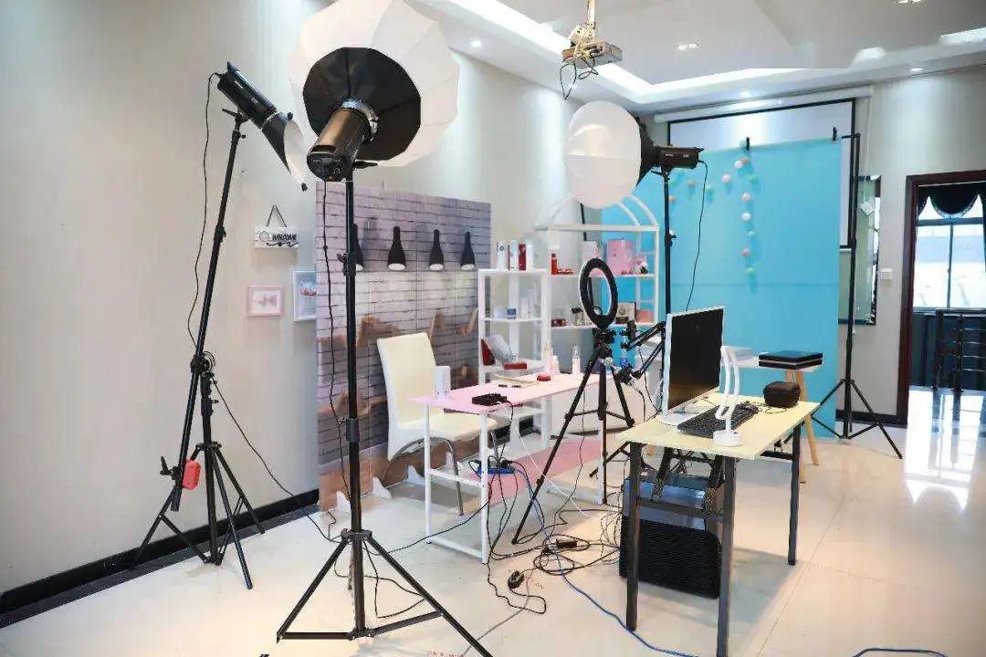 农产品直播带货如何避坑王小毅做客浙江卫视今日评说揭秘