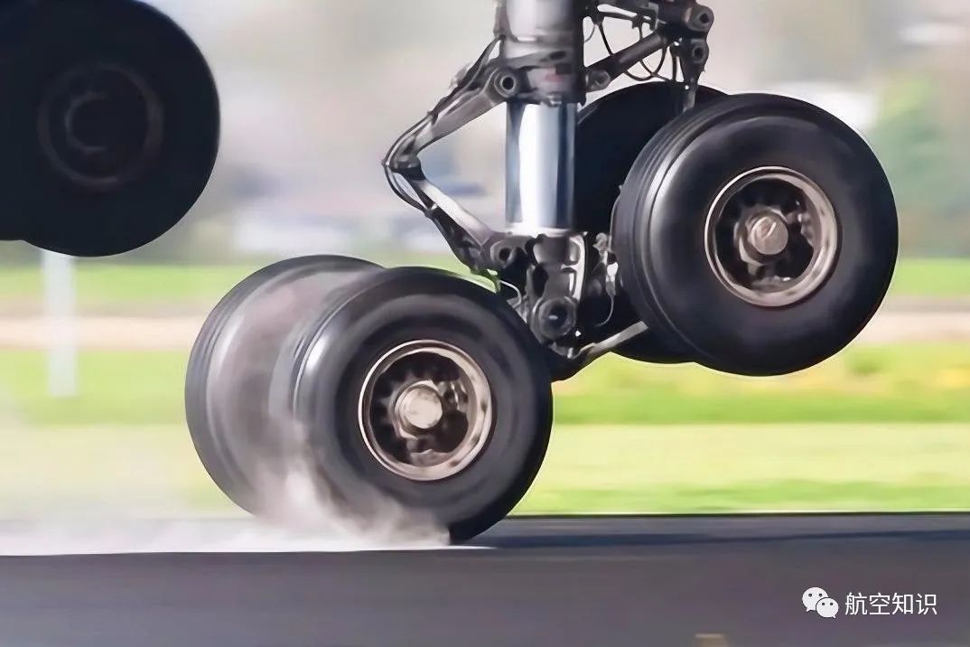 航空词汇知多少摇臂