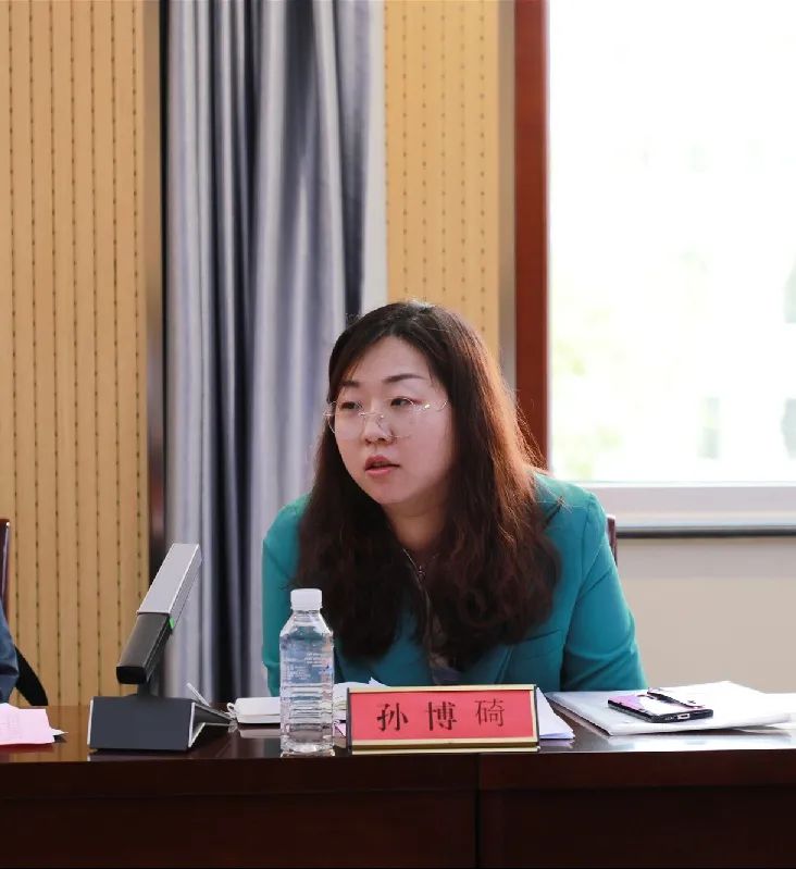 助理宋杨,环翠法院张村法庭副庭长褚衍文,威海市律师协会会长刘秀峰