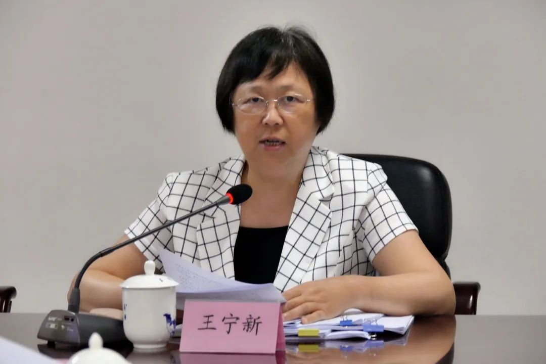 王宁新副主委传达第十三届全国人民代表大会三次会议精神▲吕培榕副