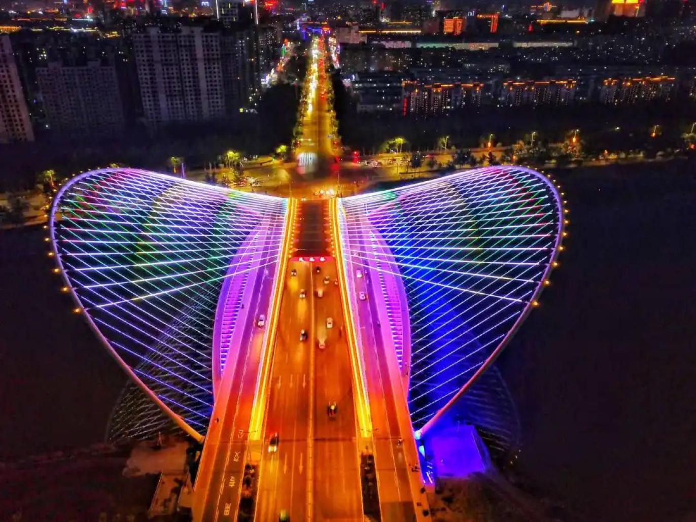 行过的每一座桥都是银川独特的风景