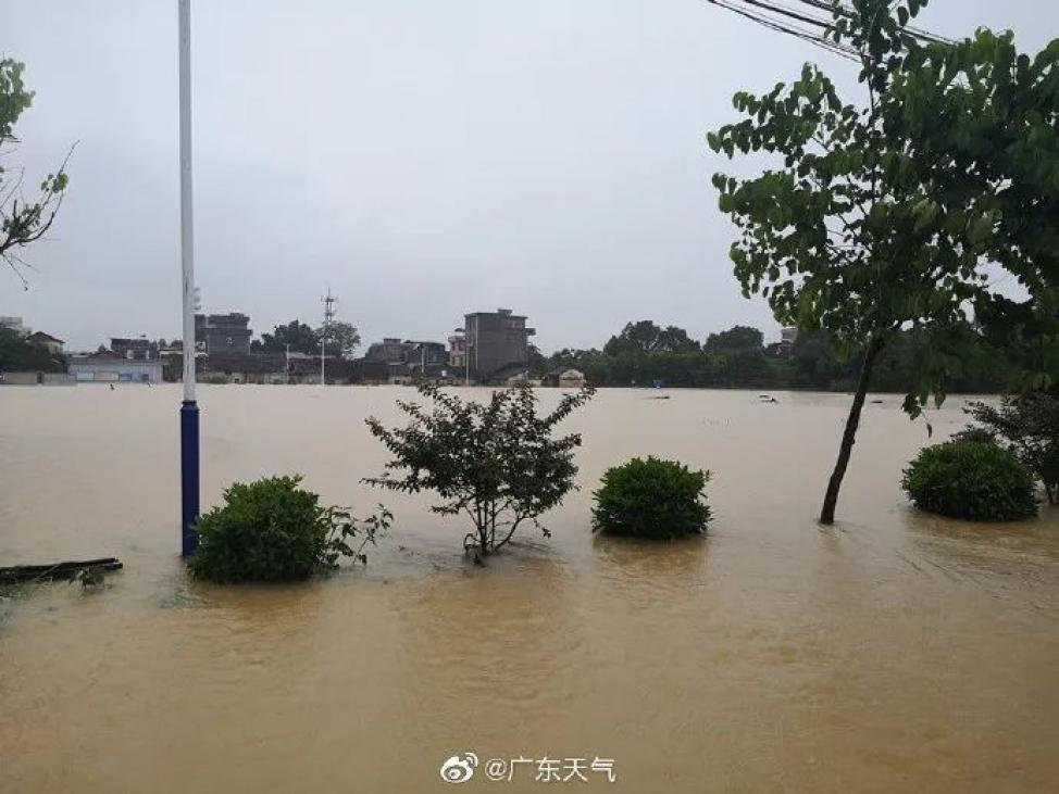 关注24小时降雨量全国前十广东占7个暴雨致这些高速路段山体滑坡请