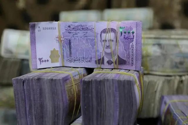冠状病毒封锁和邻国黎巴嫩的美元流动性紧缩进一步加剧了叙利亚