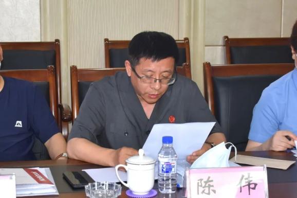 林政处副处长朱艳伟;吉林省森林公安局红石森林公安分局副局长孙树杰