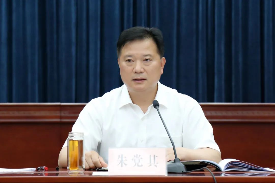 区卫生健康局围绕党外代表人士队伍建设,市公安局富阳分局围绕民族