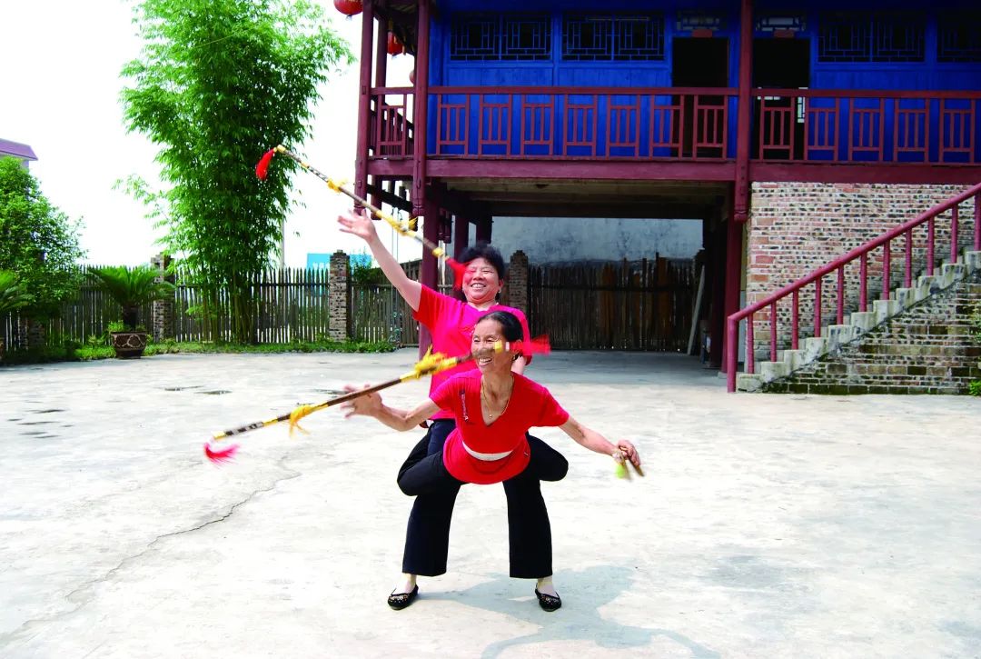 恩施文旅号安排走打连厢儿切