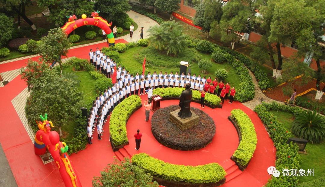 象州县中学初三师生全体集结誓师吹响中考备战冲锋号