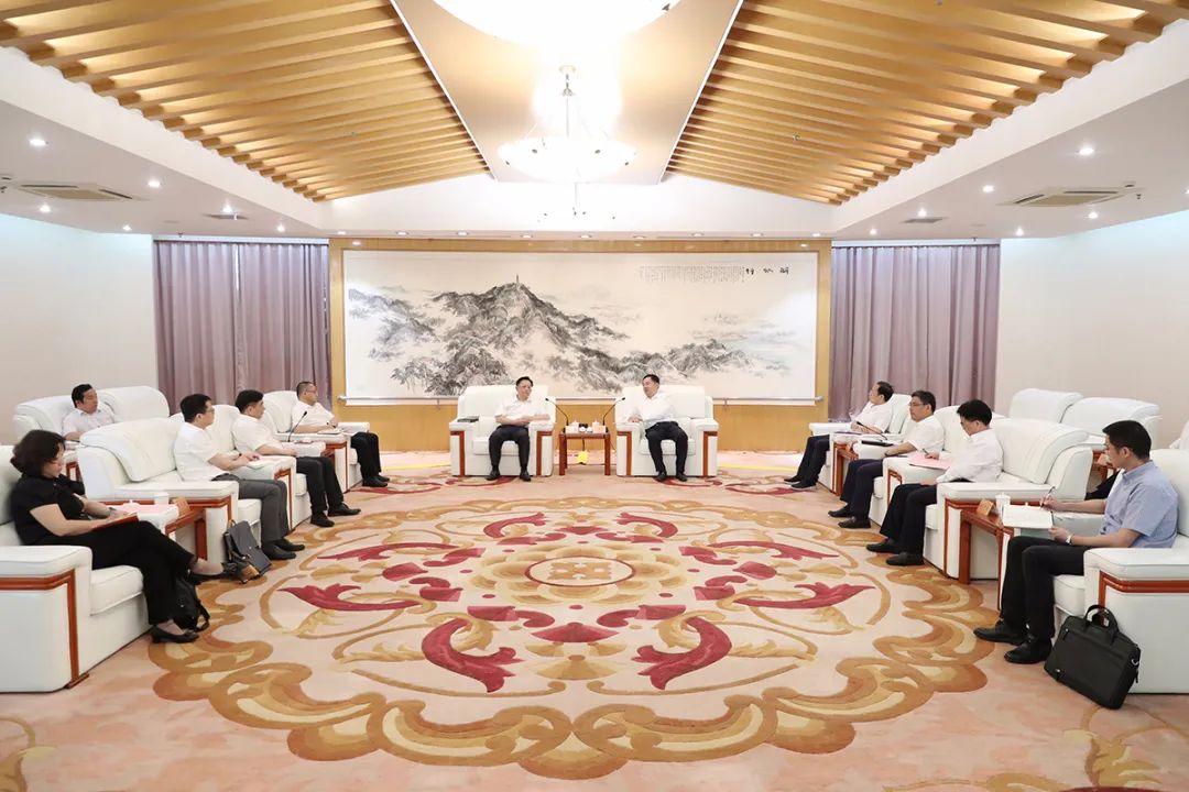 马晓晖会见中节能集团董事长一行