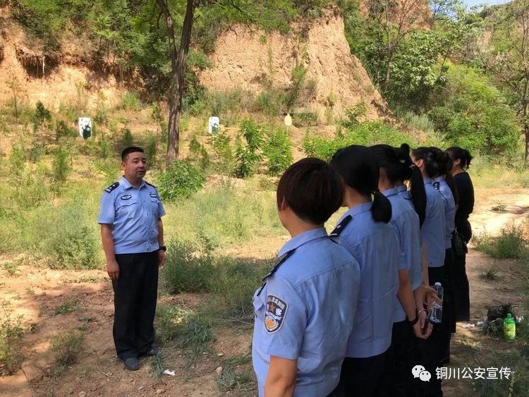 实战大练兵铜川王益练兵也得练女警