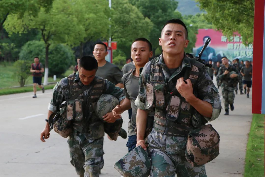 武装五公里表情包来了
