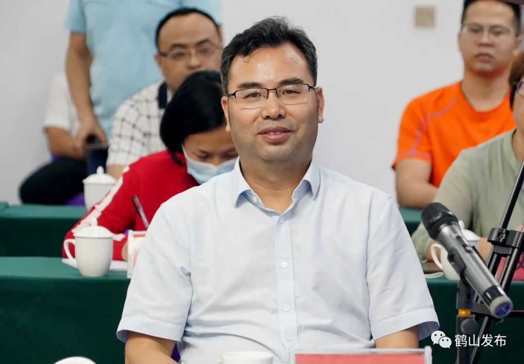 崇左市委常委,龙州县委书记 秦昆鹤山市人大常委会主任 冯细就鹤山