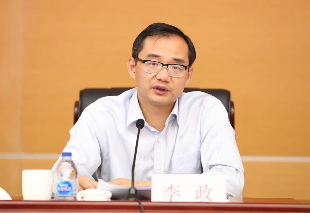 为了打造更高品质的人居水环境,崇明今天专门召开会议进行部署