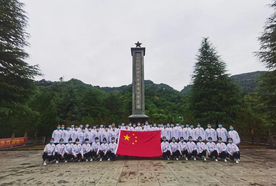 三烈士陵园作为"陕西省爱国主义教育基地,是1987年中共宁陕县委,宁陕
