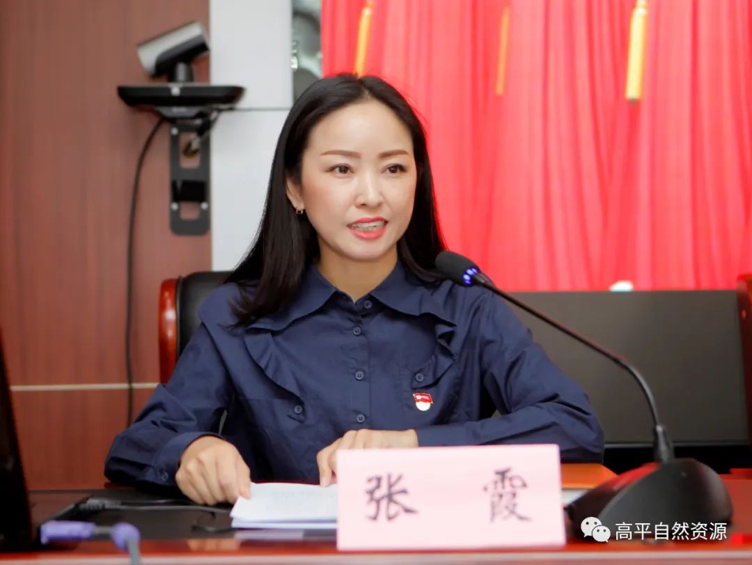 新当选的妇委会主任张霞就团结带领全局妇女同志尽心履职,巾帼建功做