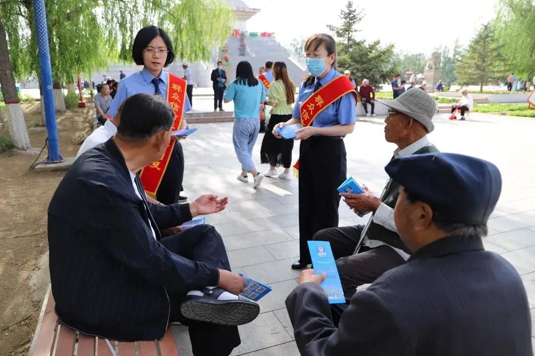 达旗镇人口_中国单身人口达2.4亿(2)