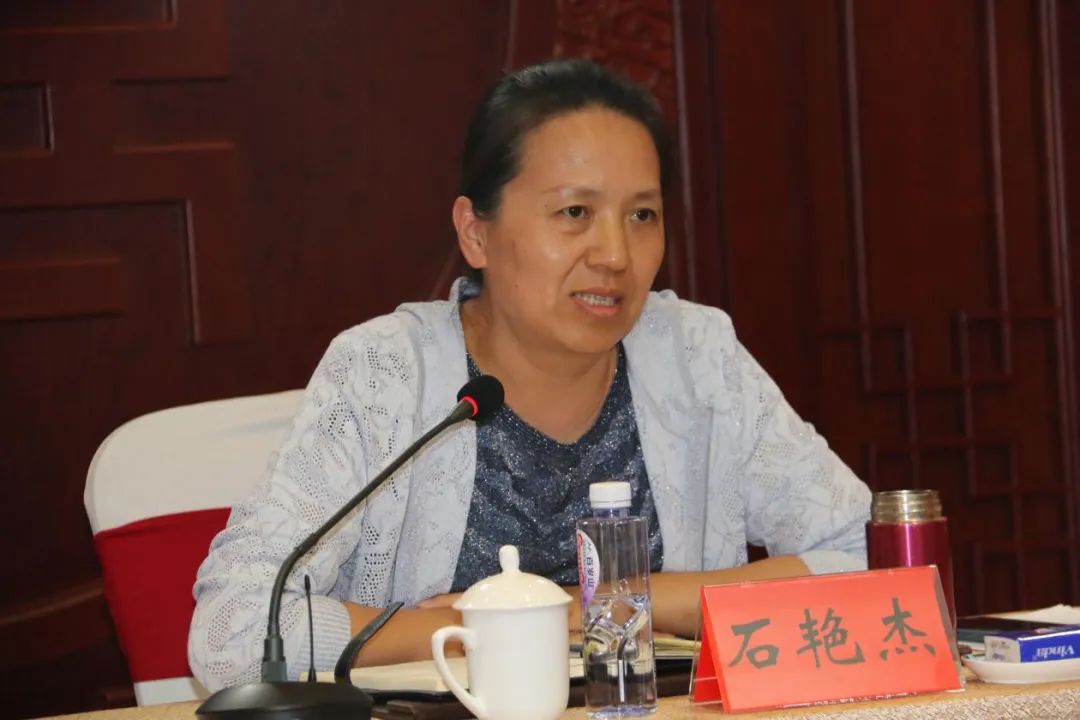 石艳杰出席我旗盐碱化耕地改良示范项目现场观摩推进会