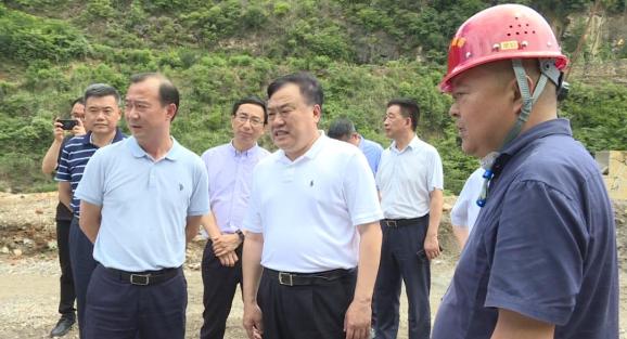 6月10日,宜昌市委副书记,市委政法委书记,香溪河市级河长袁卫东来到