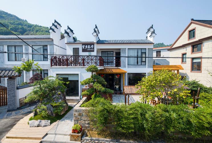 【世源精品民宿】黄掌柜:13336687126【峙前农家客栈】陈掌柜