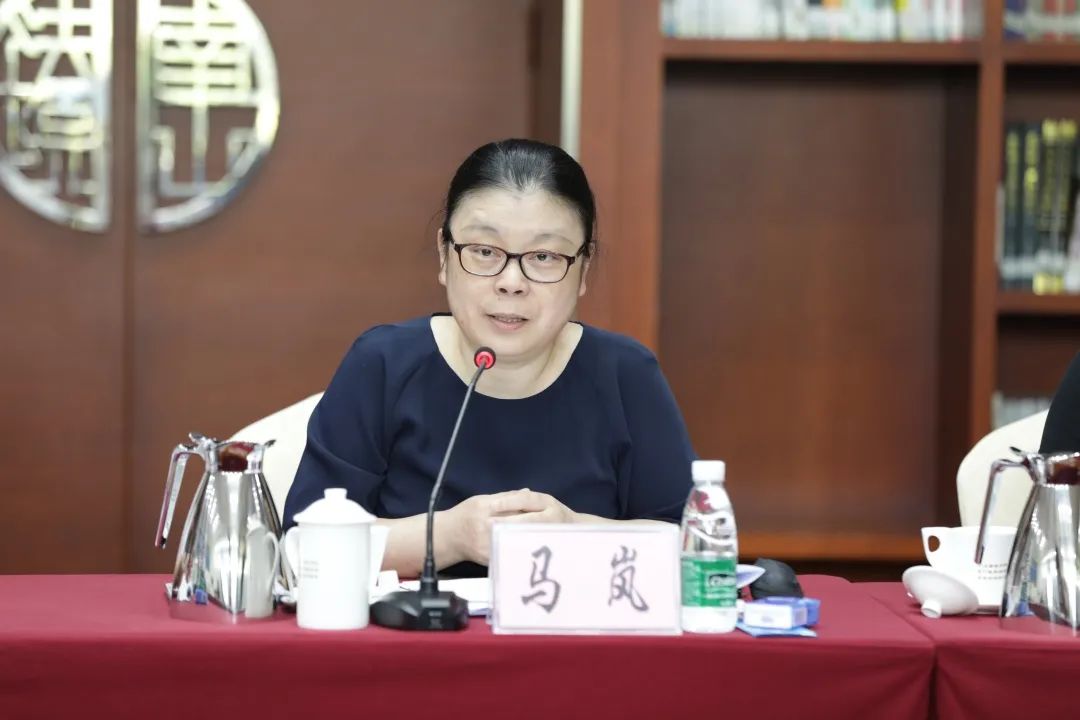 人大代表马岚人大代表刘振滑动查看更多(五)进一步加强普法宣传通过