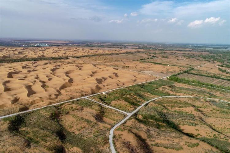 宁夏率先在全国实现沙漠化逆转,连续20多年实现沙化,荒漠化土地双