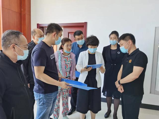 考察期间,考察组先后来到敦化市滨江公园,六鼎山文化旅游区等地,实地