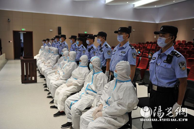 西安黑社老大排名_西安“第一黑社会团伙”郑卫国犯罪团伙覆灭记(2)