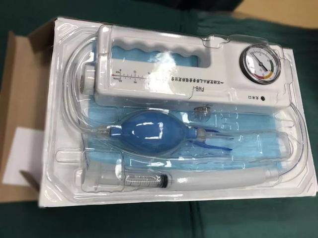 水压灌肠设备四,与传统相比,水压灌肠的优势1,避免了医生,患儿及