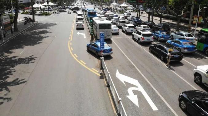 绿灯左转车道 624.jpg