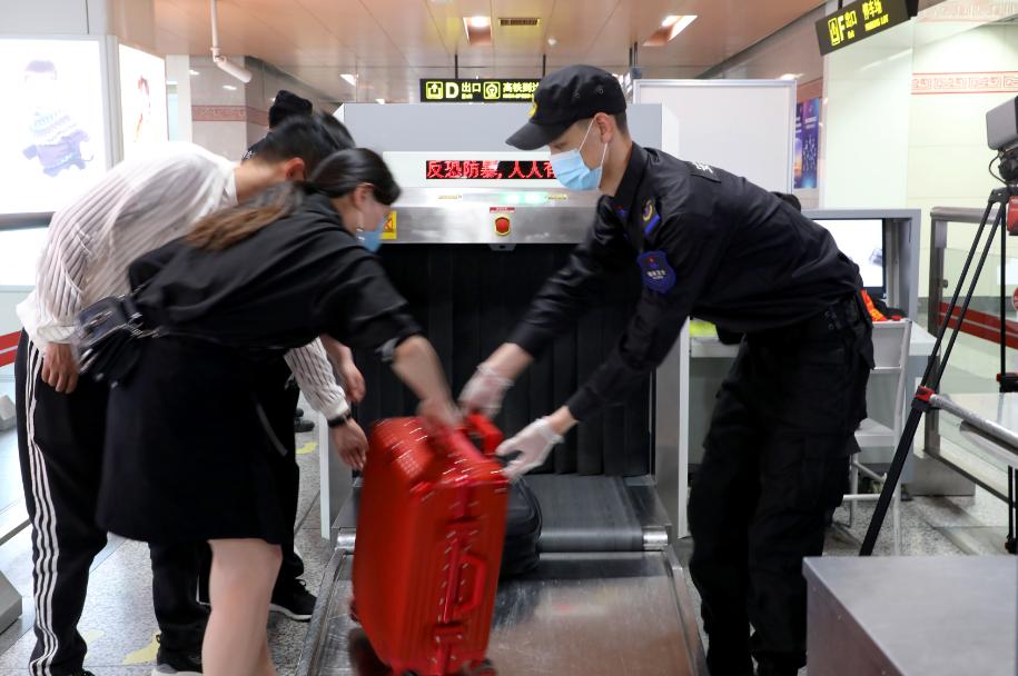 郑州地铁微信支付步骤_郑州地铁怎样微信支付_郑州坐地铁怎么刷手机微信