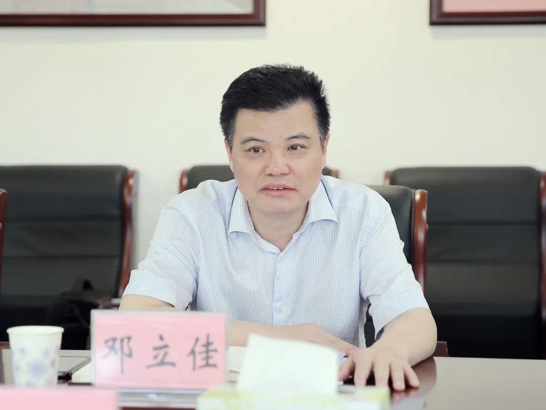 邓立佳与湖南有色金属控股集团董事长赵志顺座谈就中央生态环境保护