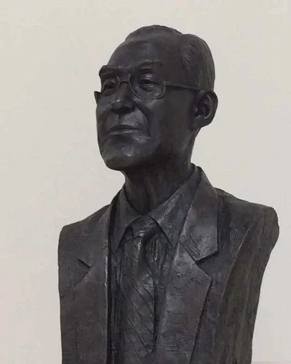 他向世界输出中国会计,学贯中西,当代会计学泰斗娄尔行