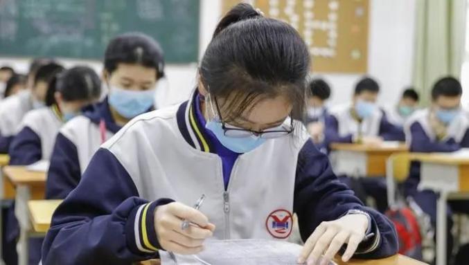 高考生注意:中高风险地区要全程戴口罩,今年还有很多特殊安排_生活