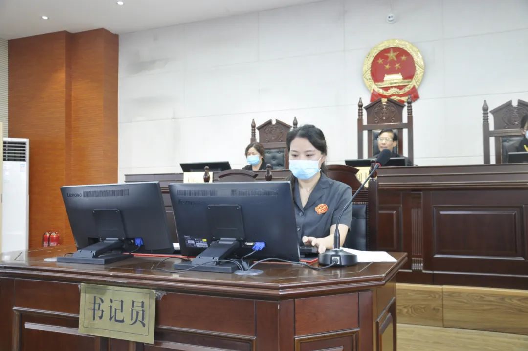 孟津法院刘某某等14人涉嫌恶势力犯罪一案开庭审理